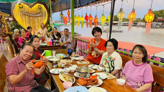 Photo album รวมความชิลสนุกและความสุข บ้านบางชัน โฮมสเตย์ หมู่บ้านไร้แผ่นดิน