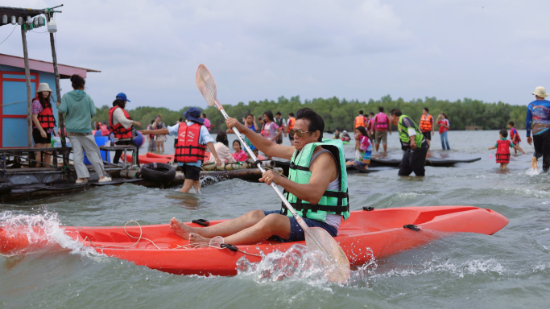 Photo album รวมความชิลสนุกและความสุข บ้านบางชัน โฮมสเตย์ หมู่บ้านไร้แผ่นดิน