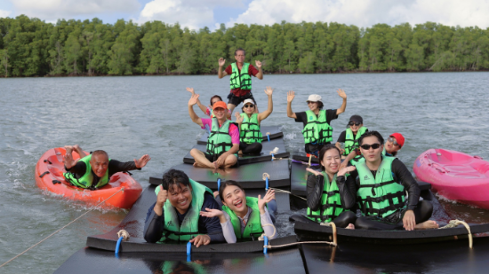 Photo album รวมความชิลสนุกและความสุข บ้านบางชัน โฮมสเตย์ หมู่บ้านไร้แผ่นดิน